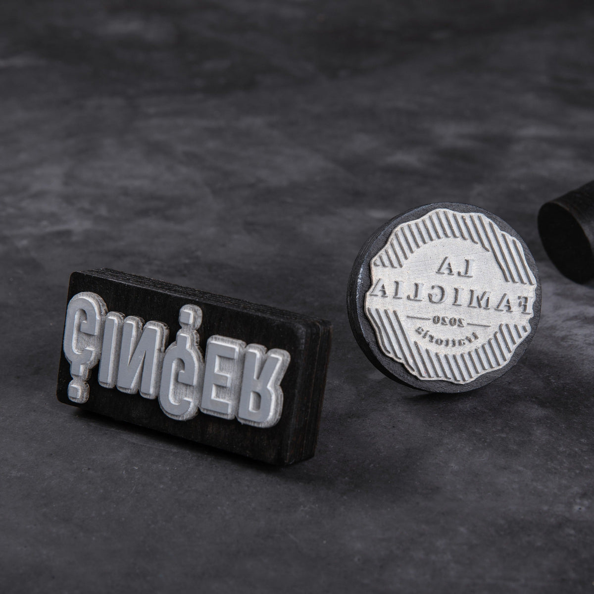 Stempel mit eigenem Logo, Motiv und Text | Stempel und Stempelkissen