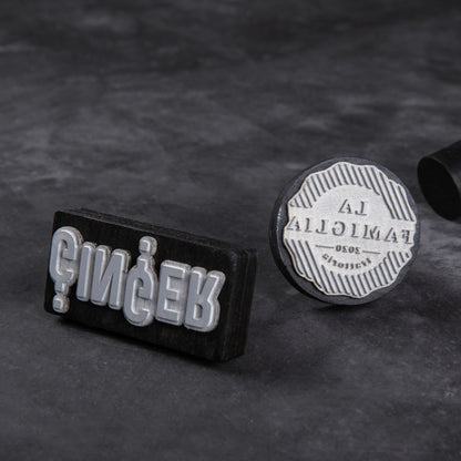 Stempel mit eigenem Logo, Motiv und Text | Stempel und Stempelkissen
