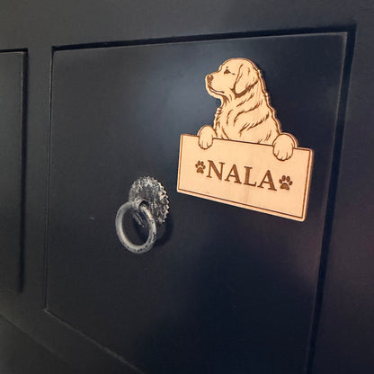 Puinen koirakyltti tarralla omalla nimellä | Puutarra 99+ rotua